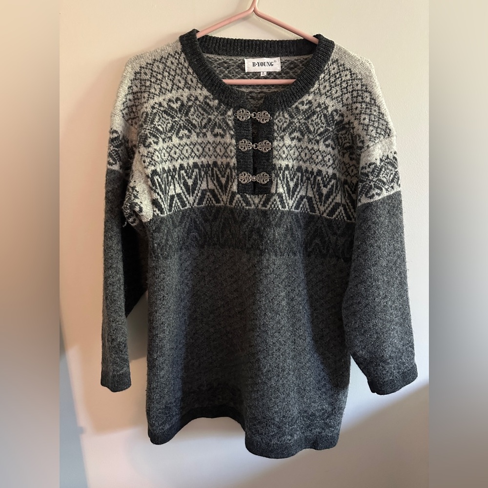100% Shetland Wool Scandinavian sweater